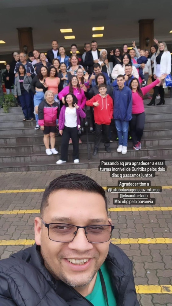 Turma de Curitiba agradecendo a viagem feita com o Rafa Tour pela Serra Gaúcha